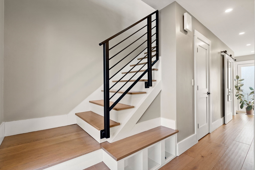Nahant, Massachusetts, 01908, United States, 2 Bedrooms Bedrooms, ,2 BathroomsBathrooms,Residential,For Sale,1906833
