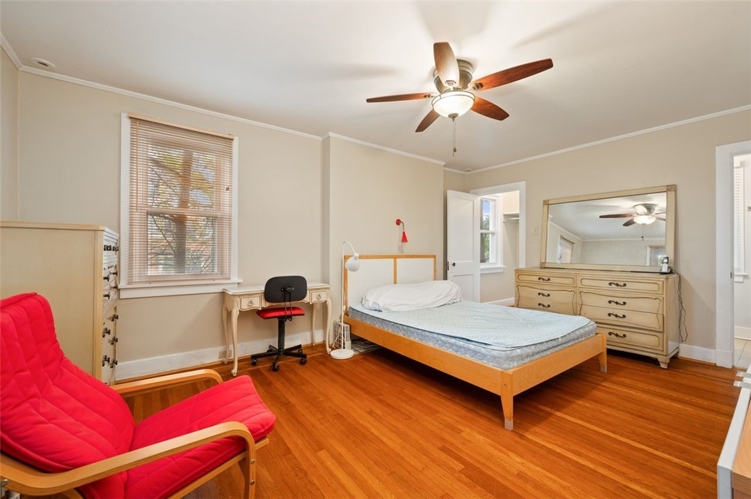 Squirrel Hill, Pennsylvania, 15217, United States, 3 Bedrooms Bedrooms, ,3 BathroomsBathrooms,Residential,For Sale,1912149