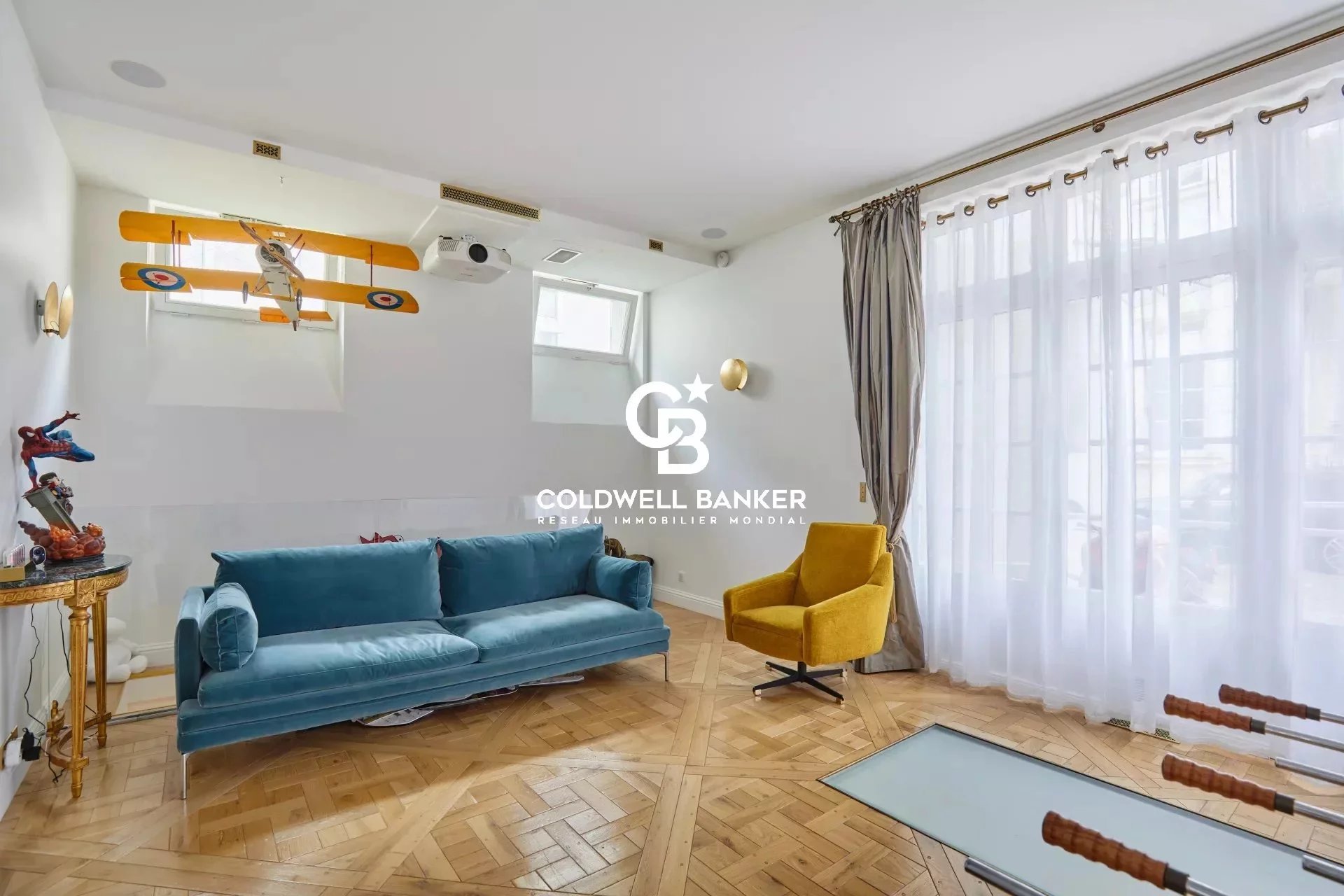 Paris 7th, Île-de-France, 75007, FR, 1 Bedroom Bedrooms, ,2 BathroomsBathrooms,Residential,For Sale,1637408