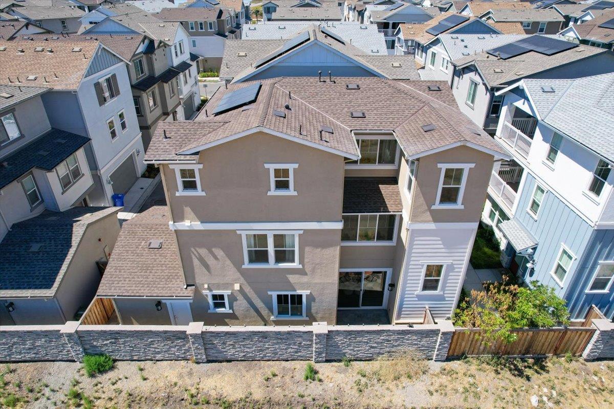 Newark, California, 94560, United States, 4 Bedrooms Bedrooms, ,4 BathroomsBathrooms,Residential,For Sale,1926207