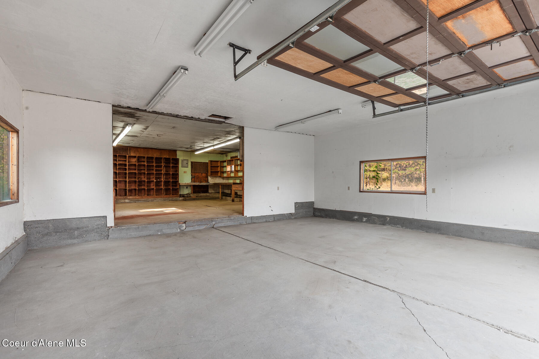 Rathdrum, Idaho, 83858, United States, 2 Bedrooms Bedrooms, ,1 BathroomBathrooms,Residential,For Sale,1981351