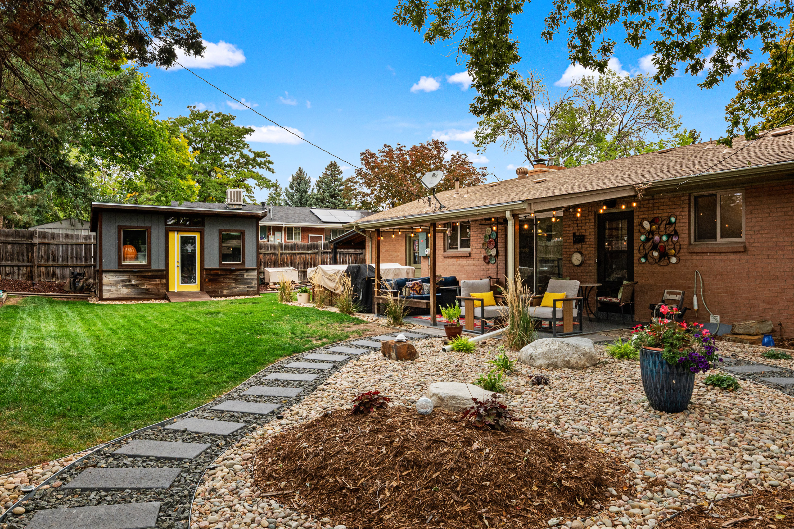  Beautifully Updated 5-Bedroom, 3-Bath Ranch - 物件實景