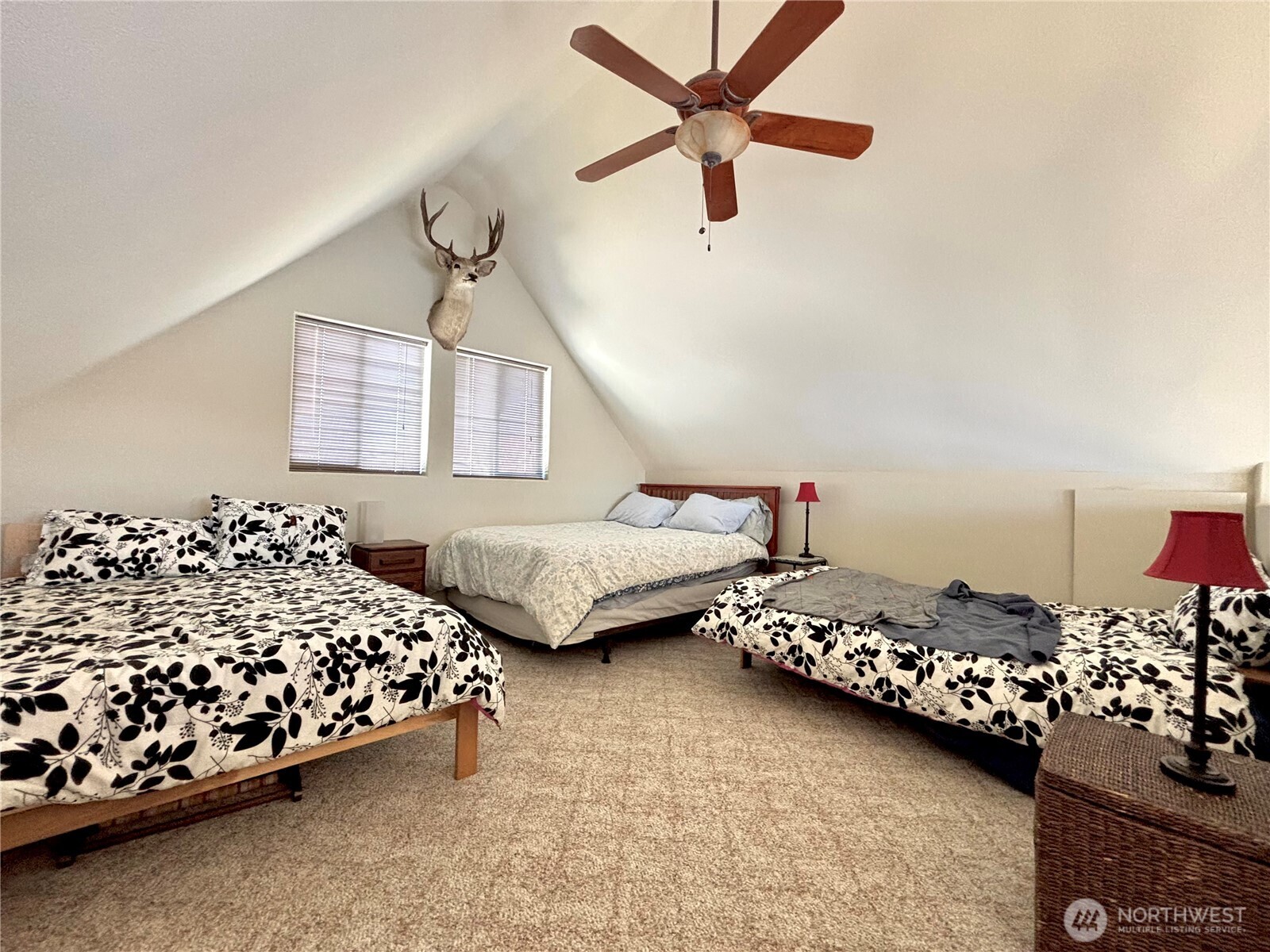 Moses Lake, Washington, 98837, United States, 3 Bedrooms Bedrooms, ,2 BathroomsBathrooms,Residential,For Sale,1876419