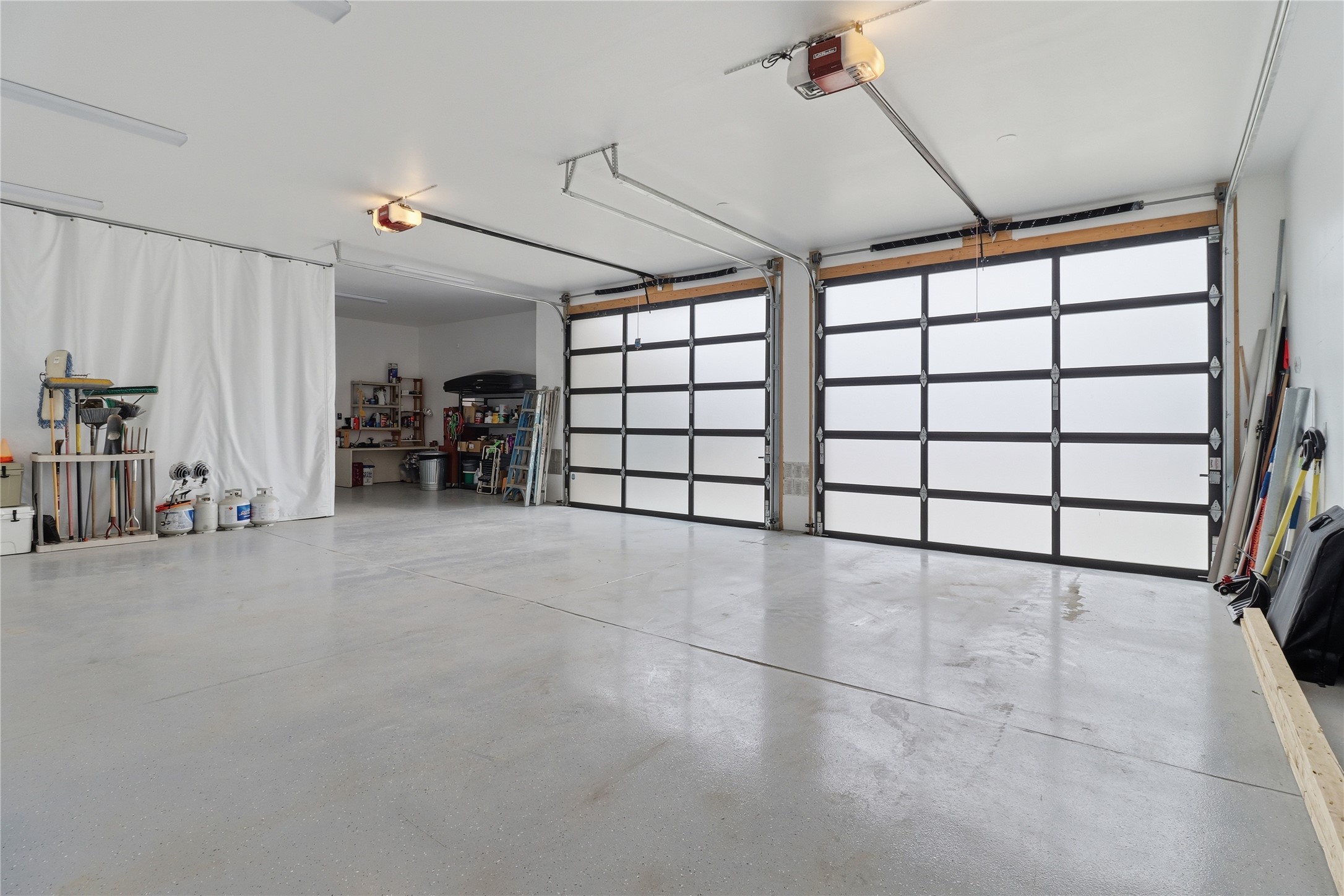  123 E. Lupita Road - 物件實景
