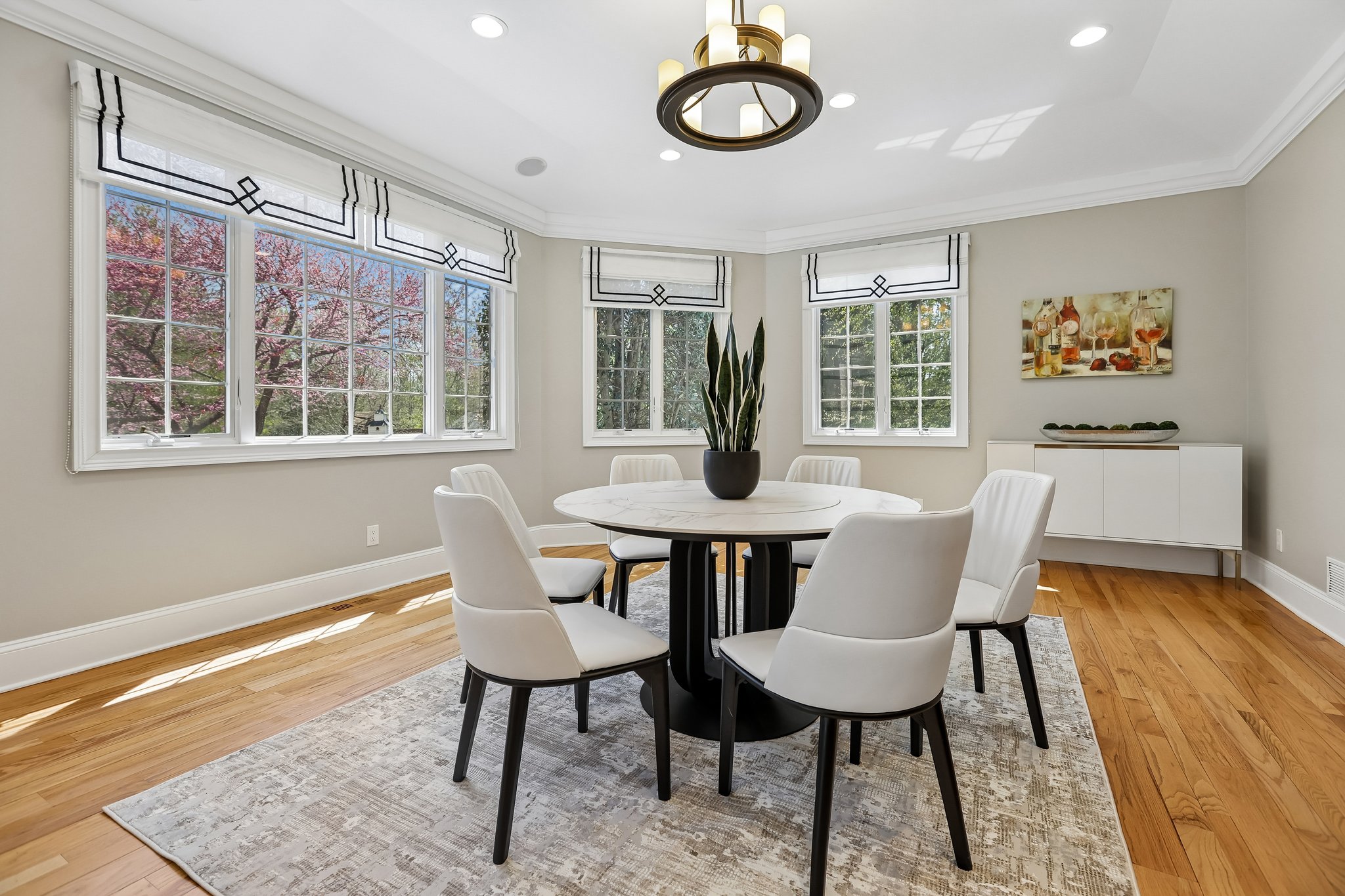  Stunning Belle Mead Estate with Private Theater, Gym, and Designer Finishes - 物件實景