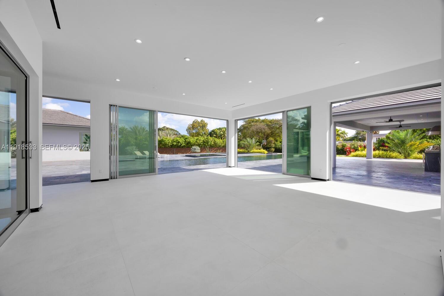 Miami, Florida, 33173, United States, 6 Bedrooms Bedrooms, ,7 BathroomsBathrooms,Residential,For Sale,2001798