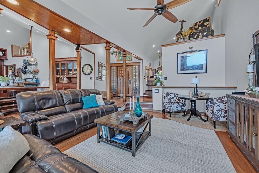 Placerville, California, 95667, United States, 3 Bedrooms Bedrooms, ,3 BathroomsBathrooms,Residential,For Sale,1923043