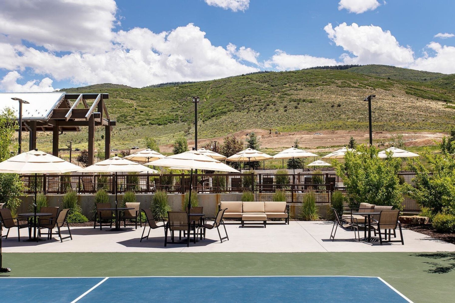 Summit Rambler At High Star Ranch With 3 Car Garage And Expansive Views - 物件實景