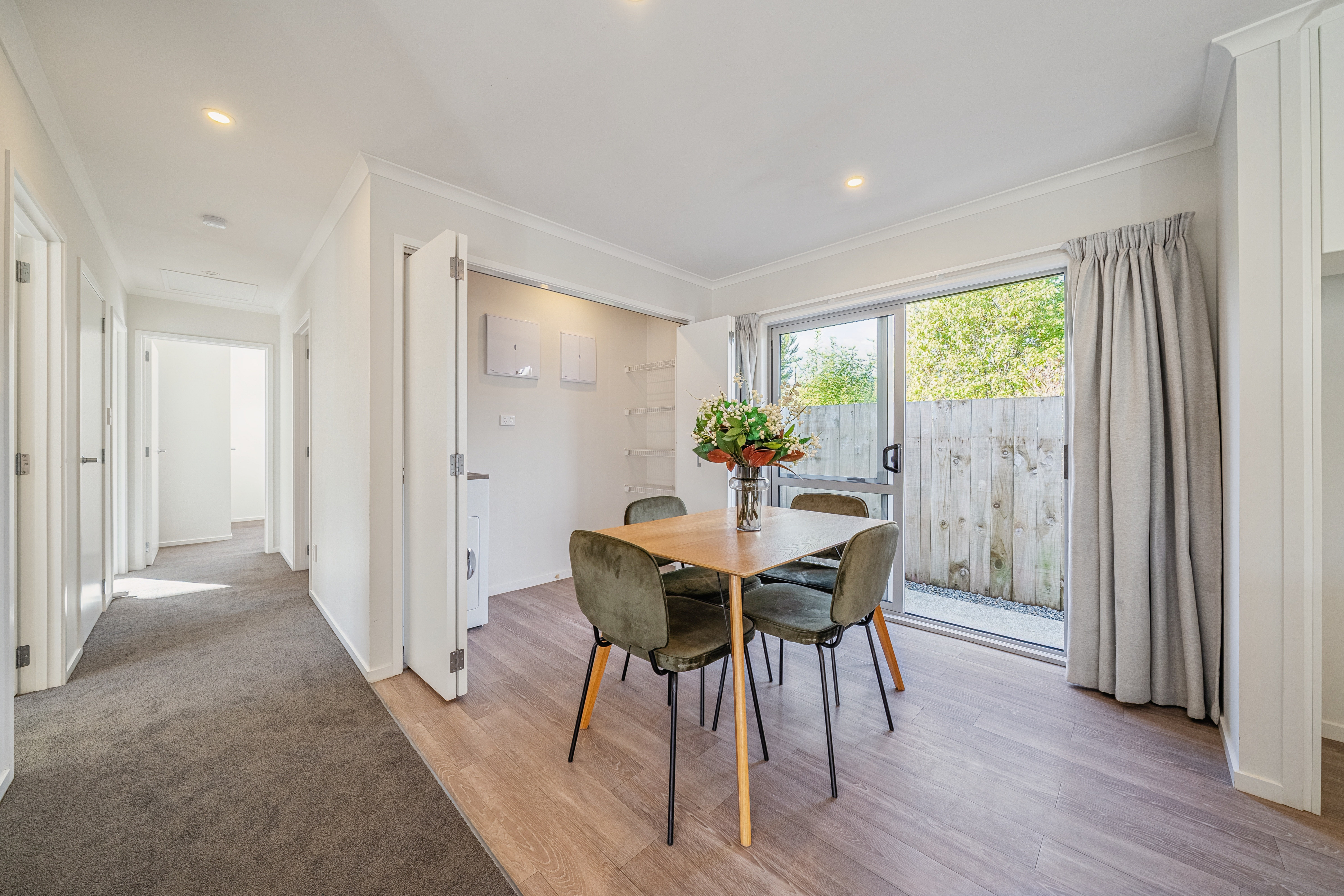  92 Sunstone Crescent, Timberlea, Upper Hutt - 物件實景