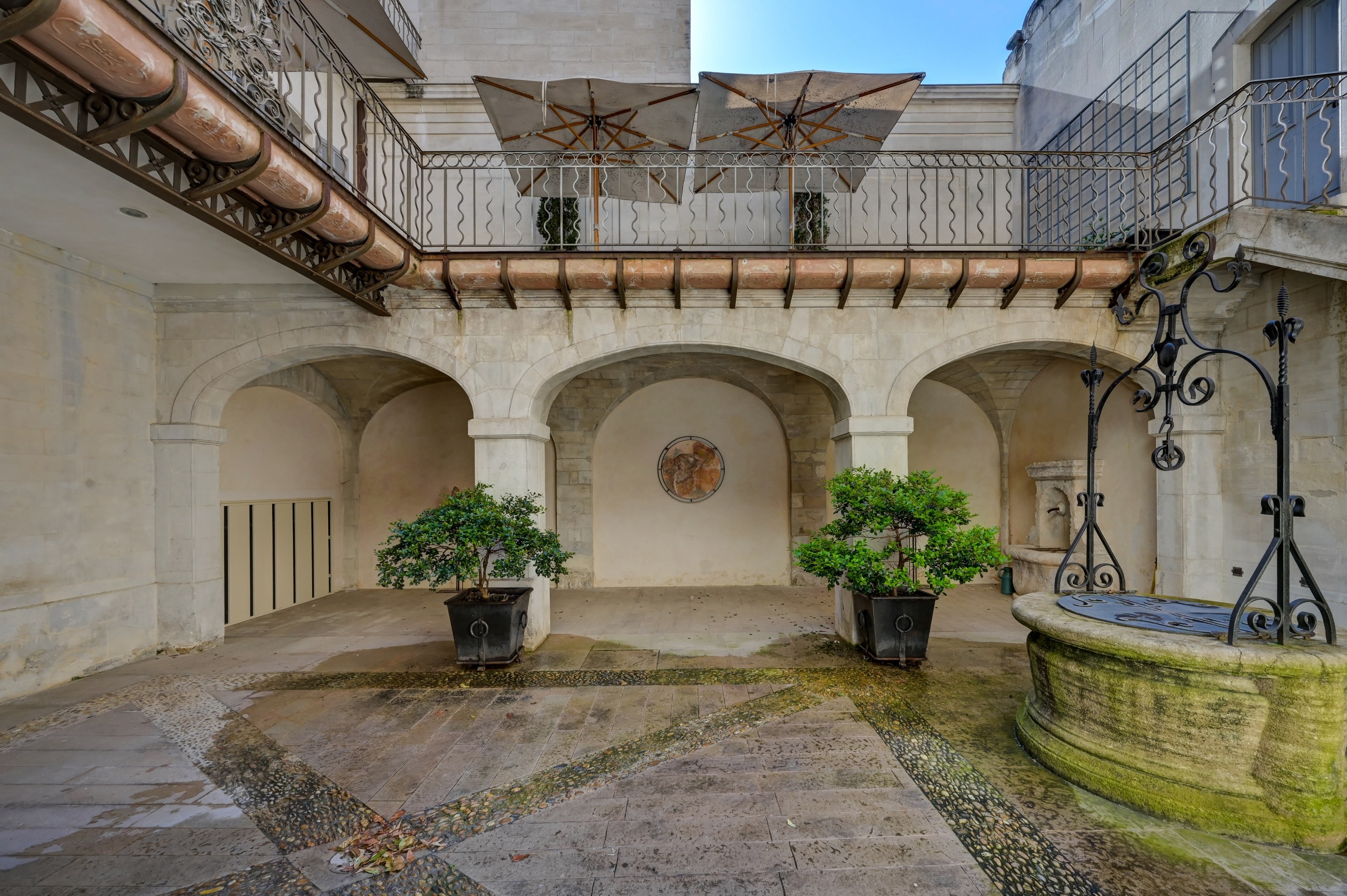  Exceptional 19th-century private mansion with interior courtyard, in the heart … - 物件實景