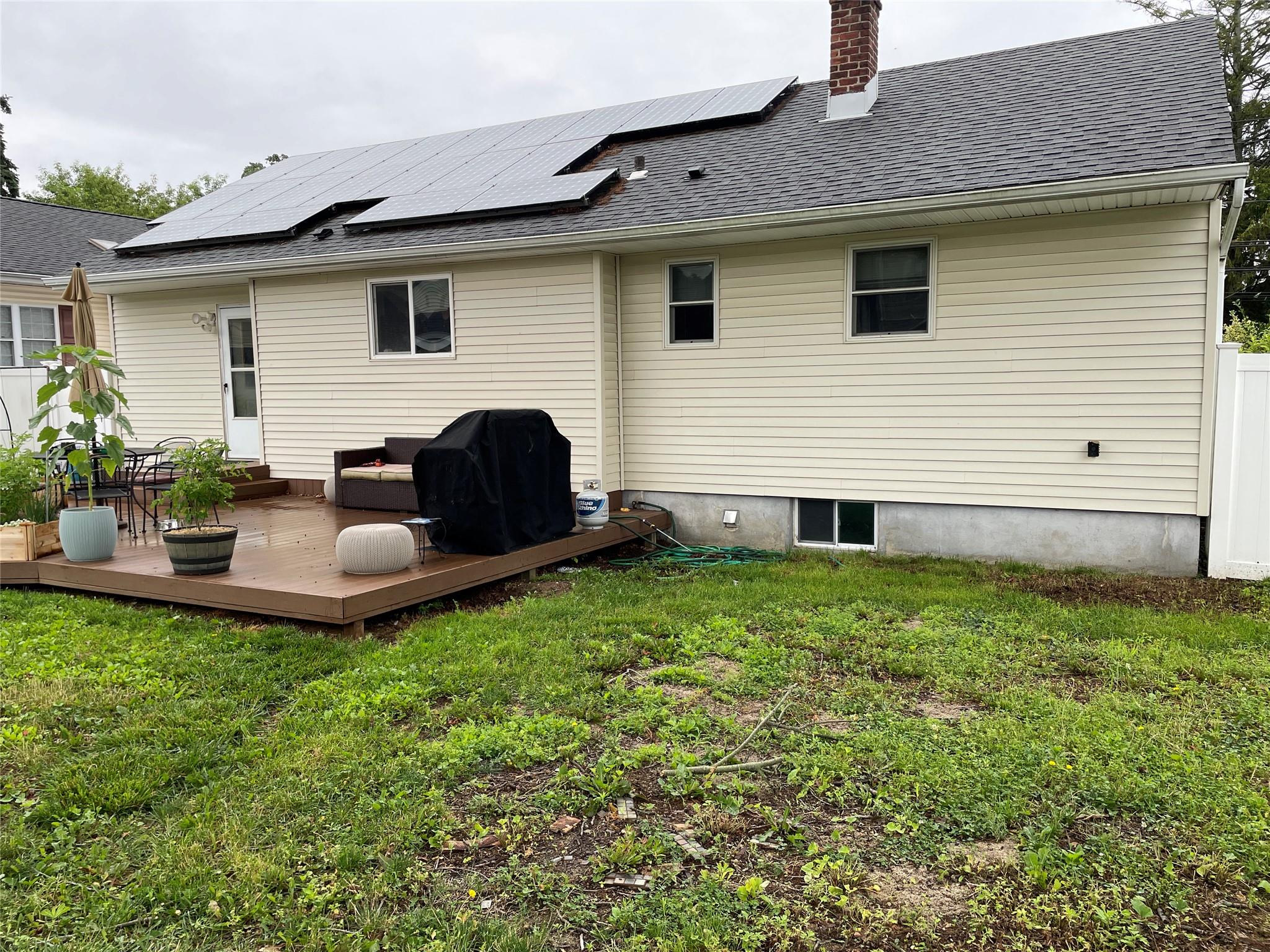 Lindenhurst, New York, 11757, United States, 3 Bedrooms Bedrooms, ,2 BathroomsBathrooms,Residential,For Sale,1920601