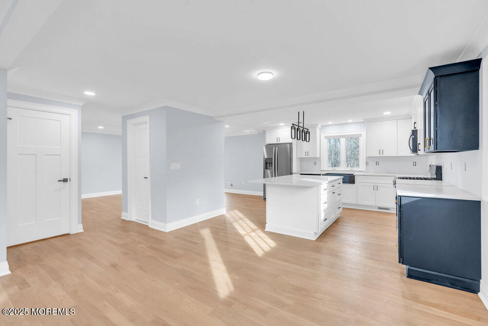 Shrewsbury Boro, New Jersey, 07702, United States, 4 Bedrooms Bedrooms, ,3 BathroomsBathrooms,Residential,For Sale,2001702