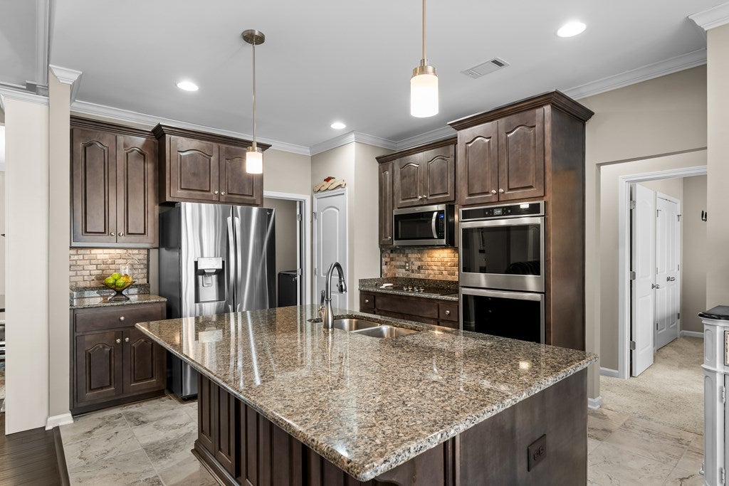 Ellijay, Georgia, 30536, United States, 3 Bedrooms Bedrooms, ,2 BathroomsBathrooms,Residential,For Sale,2013391