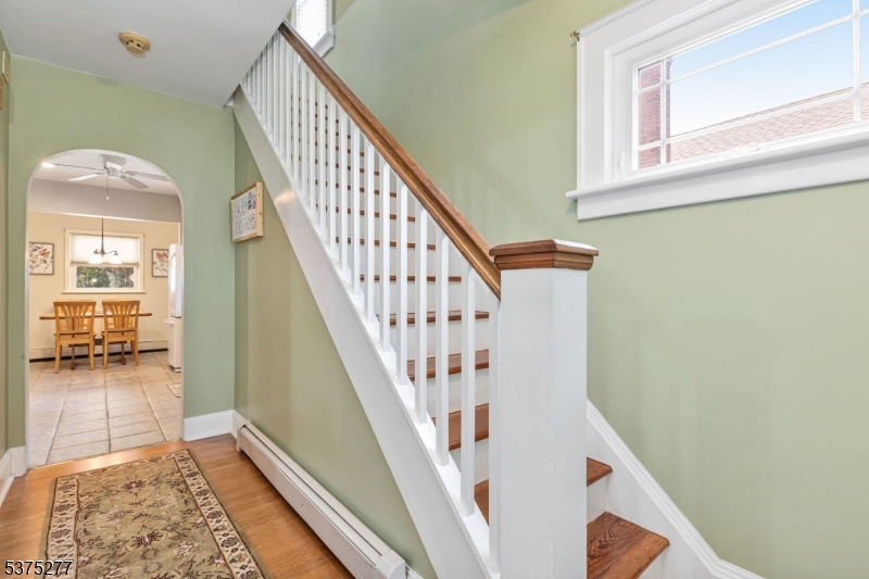 Garwood Boro, New Jersey, 07027, United States, 3 Bedrooms Bedrooms, ,2 BathroomsBathrooms,Residential,For Sale,1908282