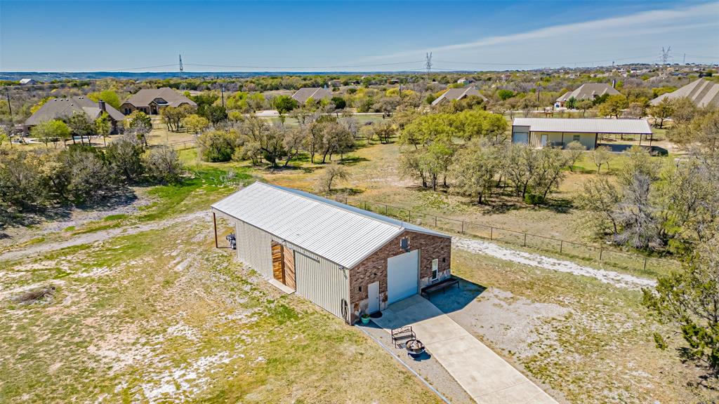 Azle, Texas, 76020, United States, 5 Bedrooms Bedrooms, ,4 BathroomsBathrooms,Residential,For Sale,1978324