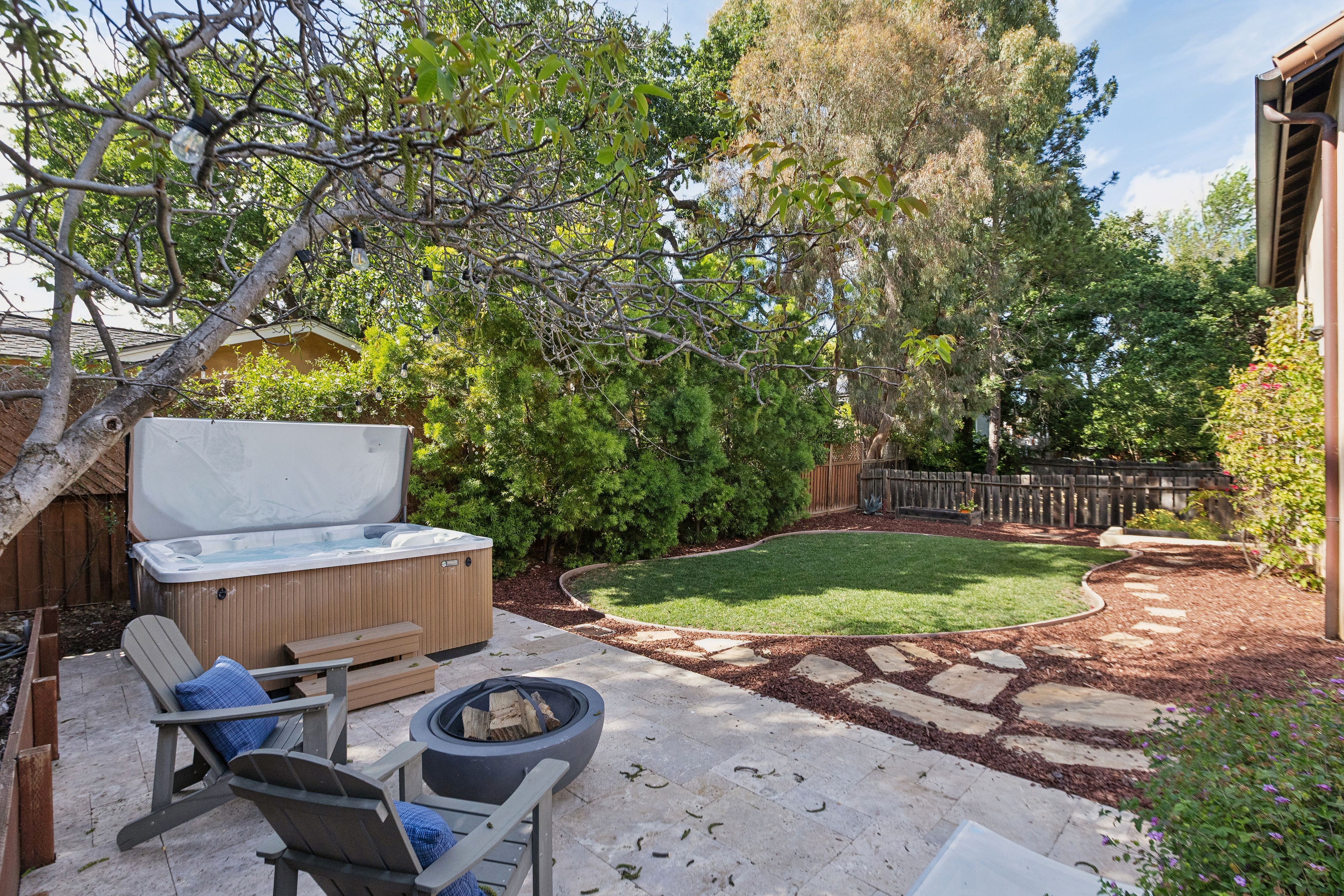  Mediterranean-Style Beauty with Garden Escape - 物件實景