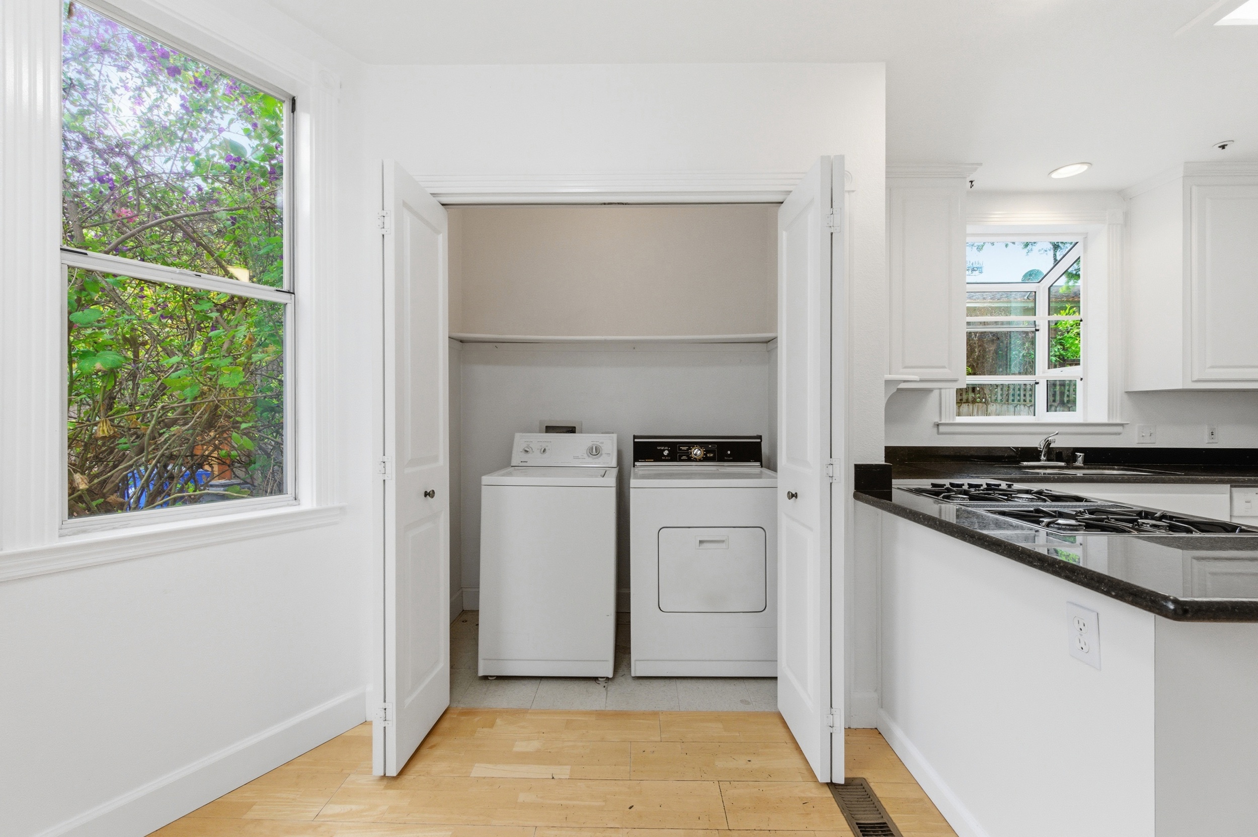  Classic Charm and Comfortable Living - 物件實景