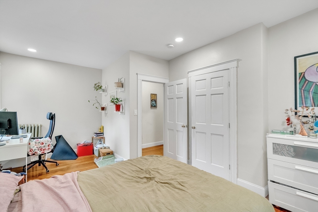 Cambridge, Massachusetts, 02139, United States, 22 Bedrooms Bedrooms, ,9 BathroomsBathrooms,Residential,For Sale,1903632