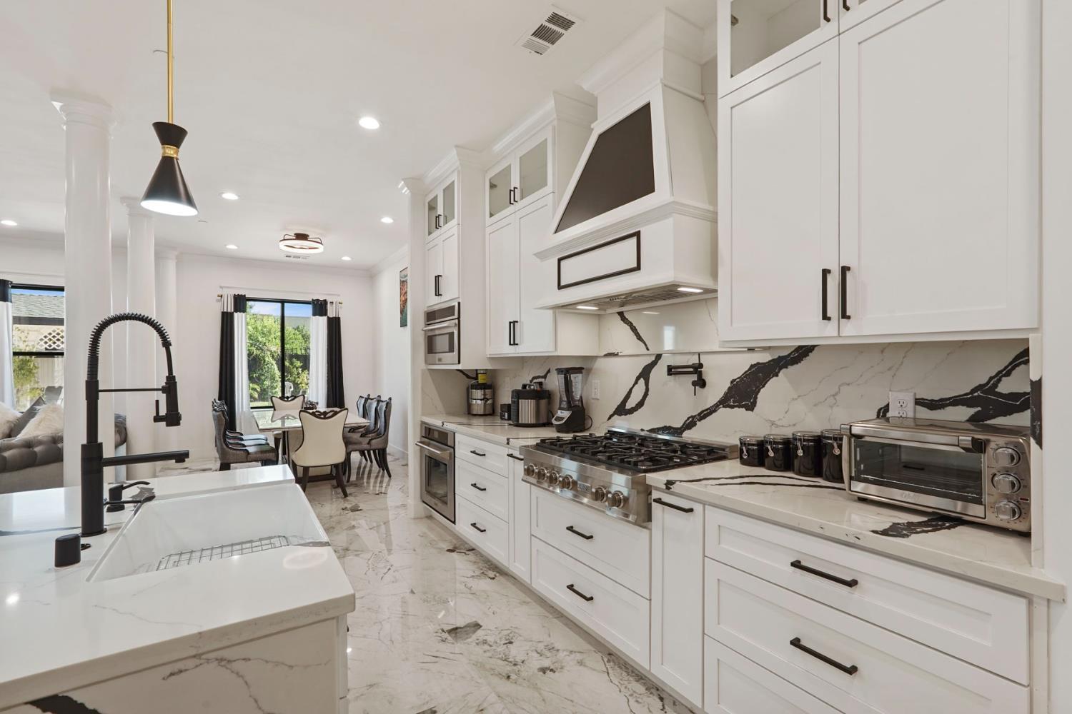 Lodi, California, 95242, United States, 5 Bedrooms Bedrooms, ,5 BathroomsBathrooms,Residential,For Sale,2012542