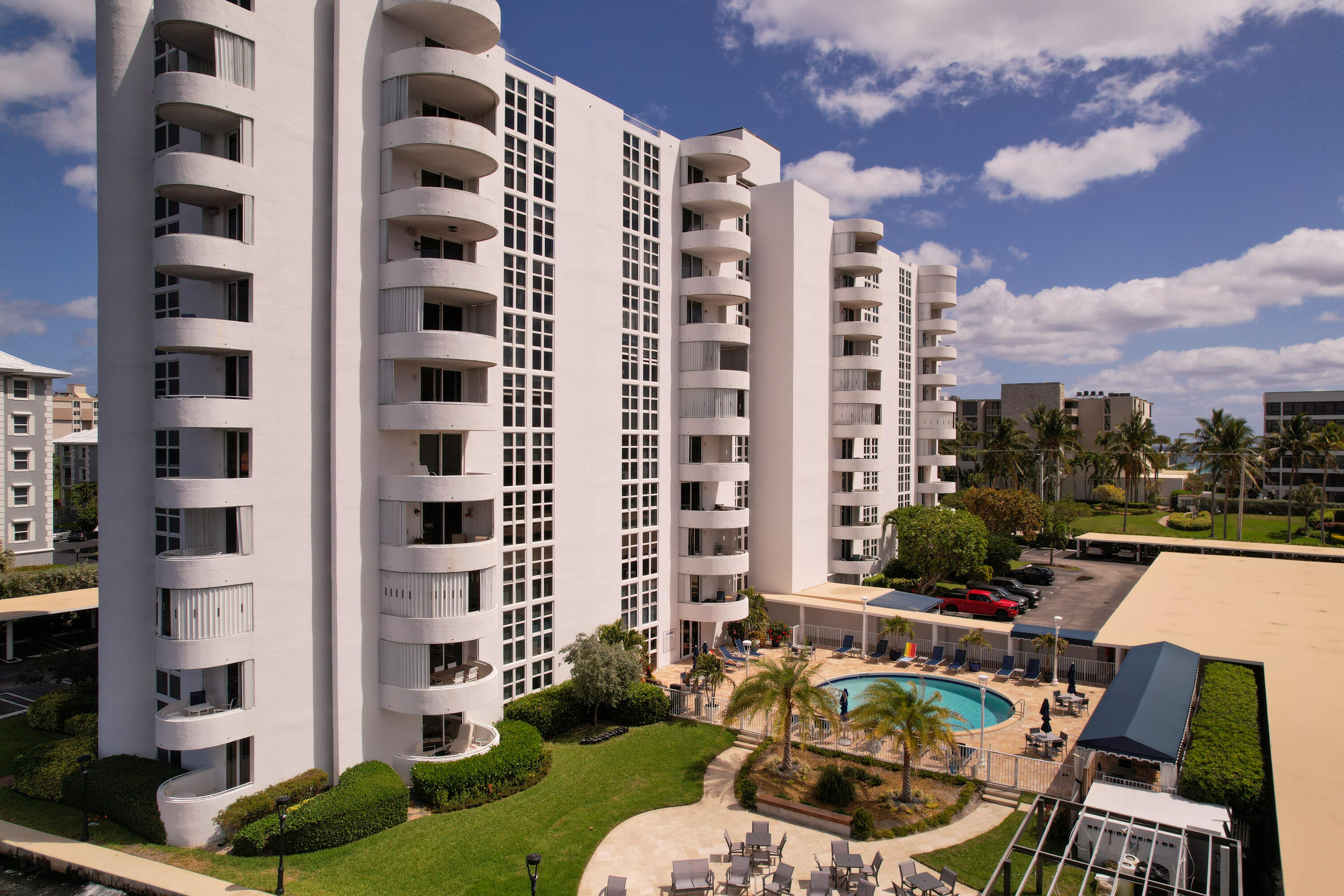 Delray Beach, Florida, 33483, United States, 2 Bedrooms Bedrooms, ,2 BathroomsBathrooms,Residential,For Sale,1826520