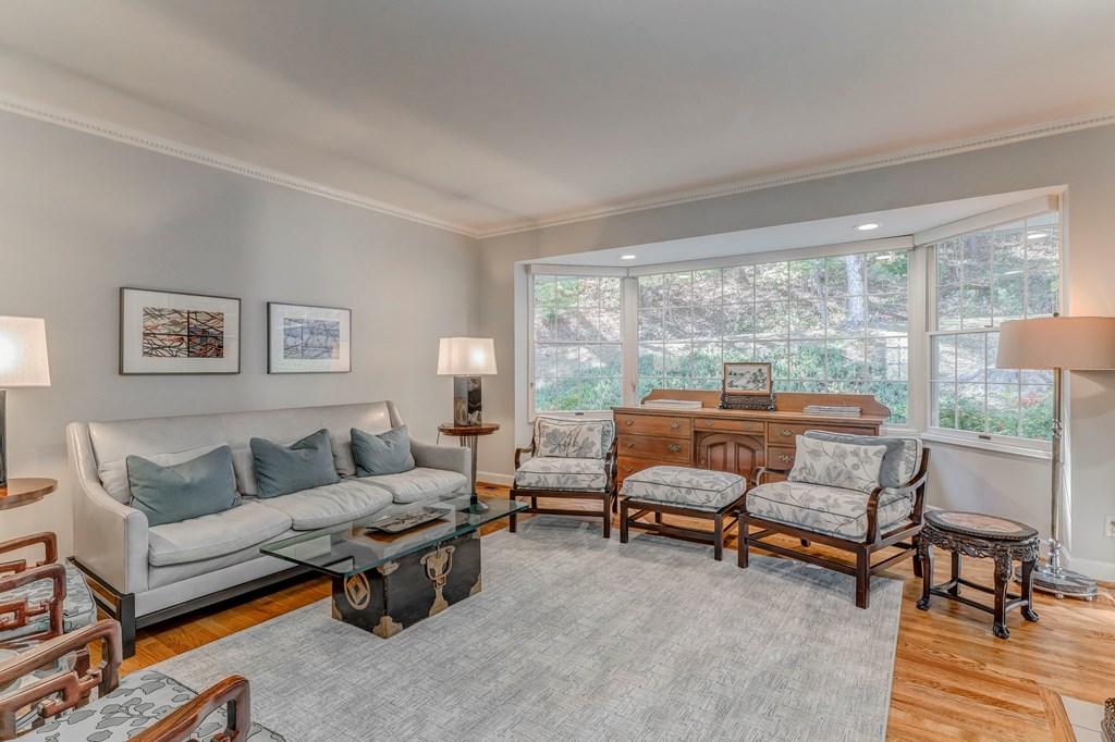 DALTON, Georgia, 30720, United States, 4 Bedrooms Bedrooms, ,4 BathroomsBathrooms,Residential,For Sale,1989438