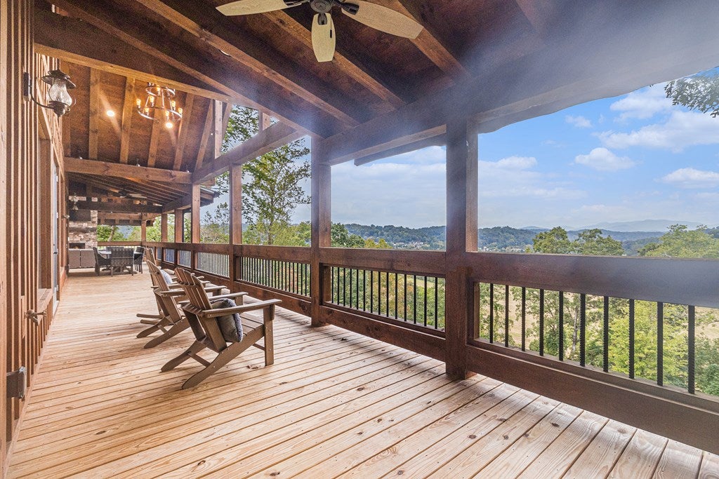 Ellijay, Georgia, 30540, United States, 5 Bedrooms Bedrooms, ,5 BathroomsBathrooms,Residential,For Sale,1952565