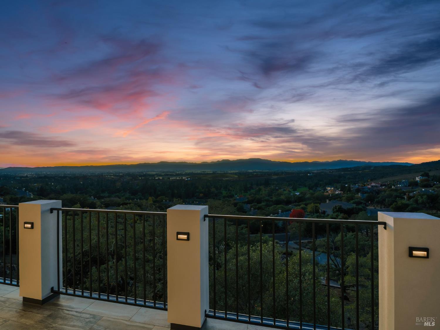 Napa, California, 94558, United States, 3 Bedrooms Bedrooms, ,5 BathroomsBathrooms,Residential,For Sale,1991102