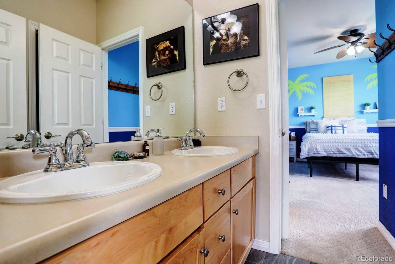 Arvada, Colorado, 80005, United States, 4 Bedrooms Bedrooms, ,2 BathroomsBathrooms,Residential,For Sale,1906341