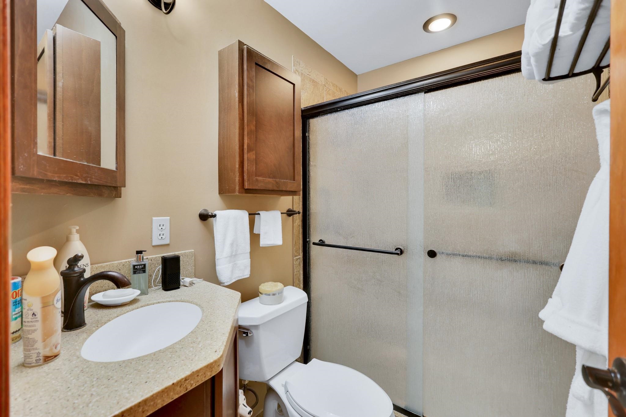 Medical Lake, Washington, 99022, United States, 5 Bedrooms Bedrooms, ,3 BathroomsBathrooms,Residential,For Sale,1901495