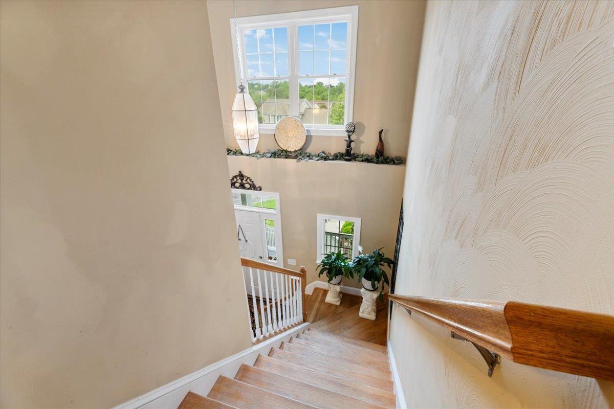 Blacksburg, Virginia, 24060, United States, 5 Bedrooms Bedrooms, ,4 BathroomsBathrooms,Residential,For Sale,1828215