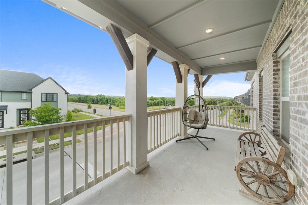 Arlington, Texas, 76005, United States, 4 Bedrooms Bedrooms, ,4 BathroomsBathrooms,Residential,For Sale,1890856