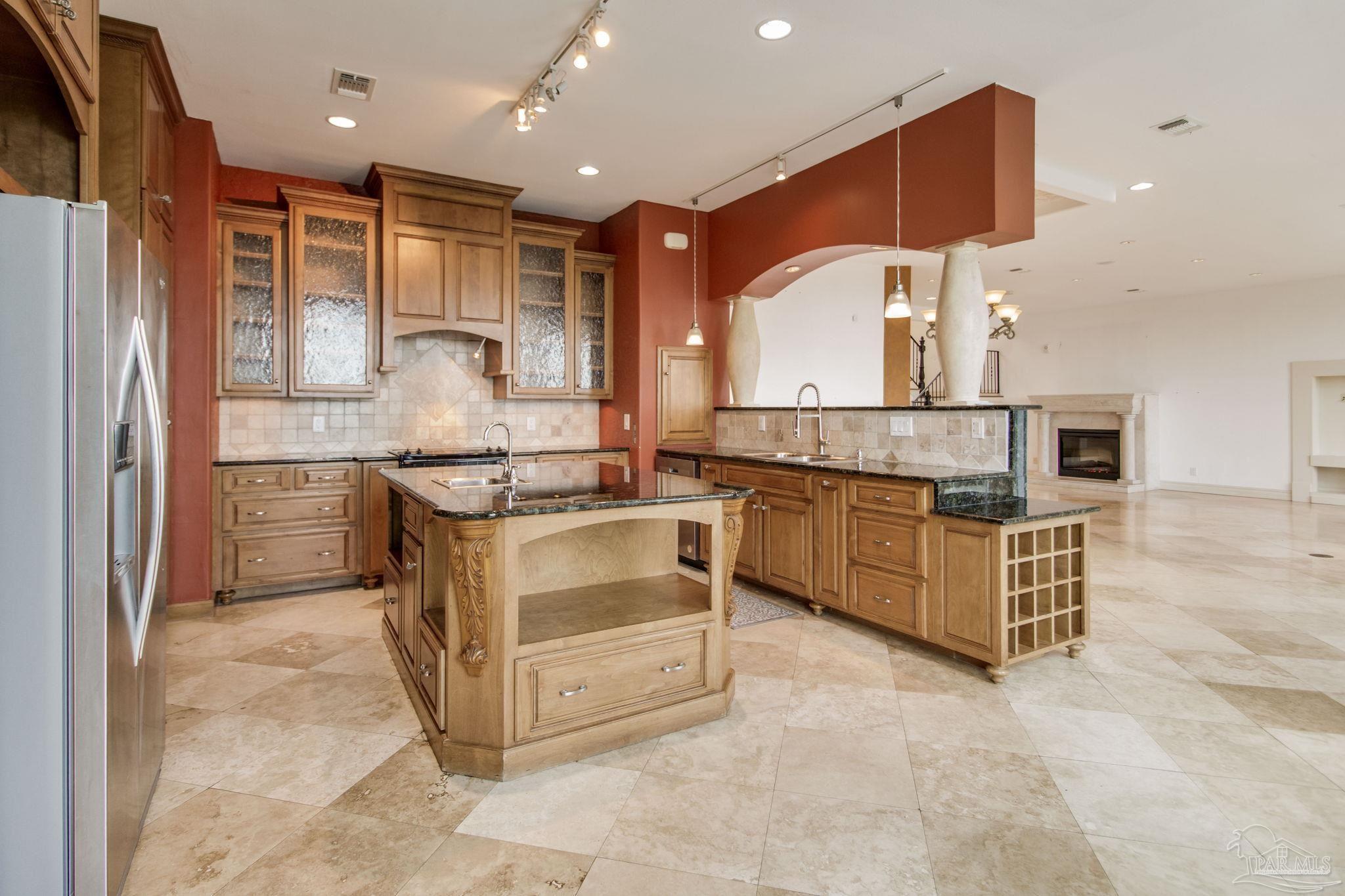 Pensacola, Florida, 32504, United States, 3 Bedrooms Bedrooms, ,4 BathroomsBathrooms,Residential,For Sale,1893551