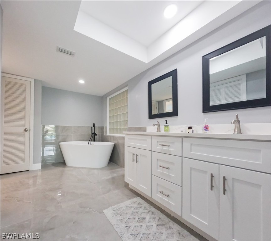 Cape Coral, Florida, 33914, United States, 3 Bedrooms Bedrooms, ,2 BathroomsBathrooms,Residential,For Sale,1924474
