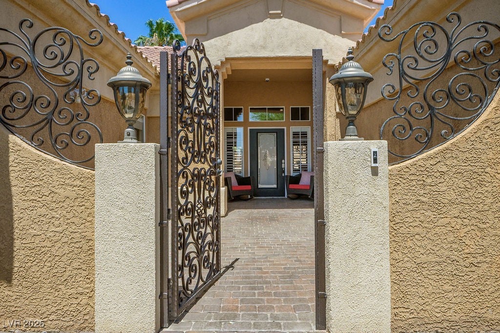 Las Vegas, Nevada, 89131, United States, 3 Bedrooms Bedrooms, ,2 BathroomsBathrooms,Residential,For Sale,2009747