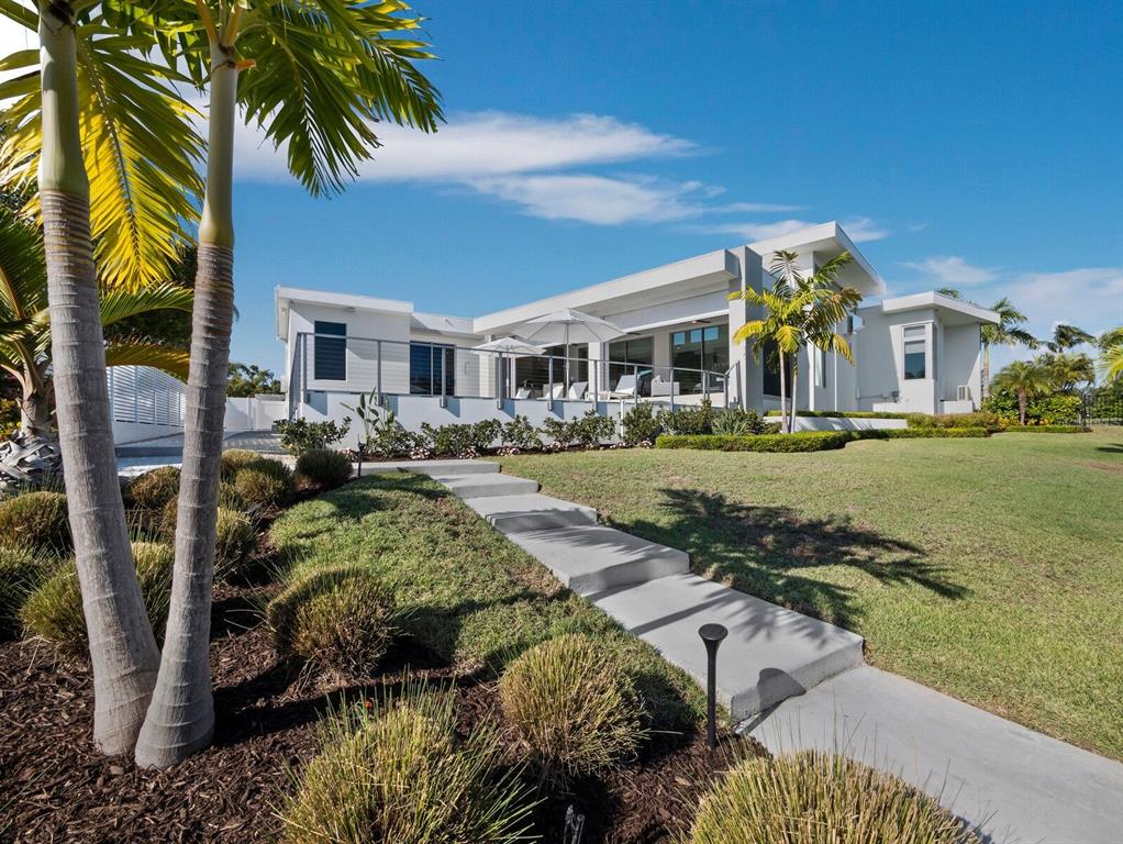 Sarasota, Florida, 34236, United States, 3 Bedrooms Bedrooms, ,5 BathroomsBathrooms,Residential,For Sale,2003430