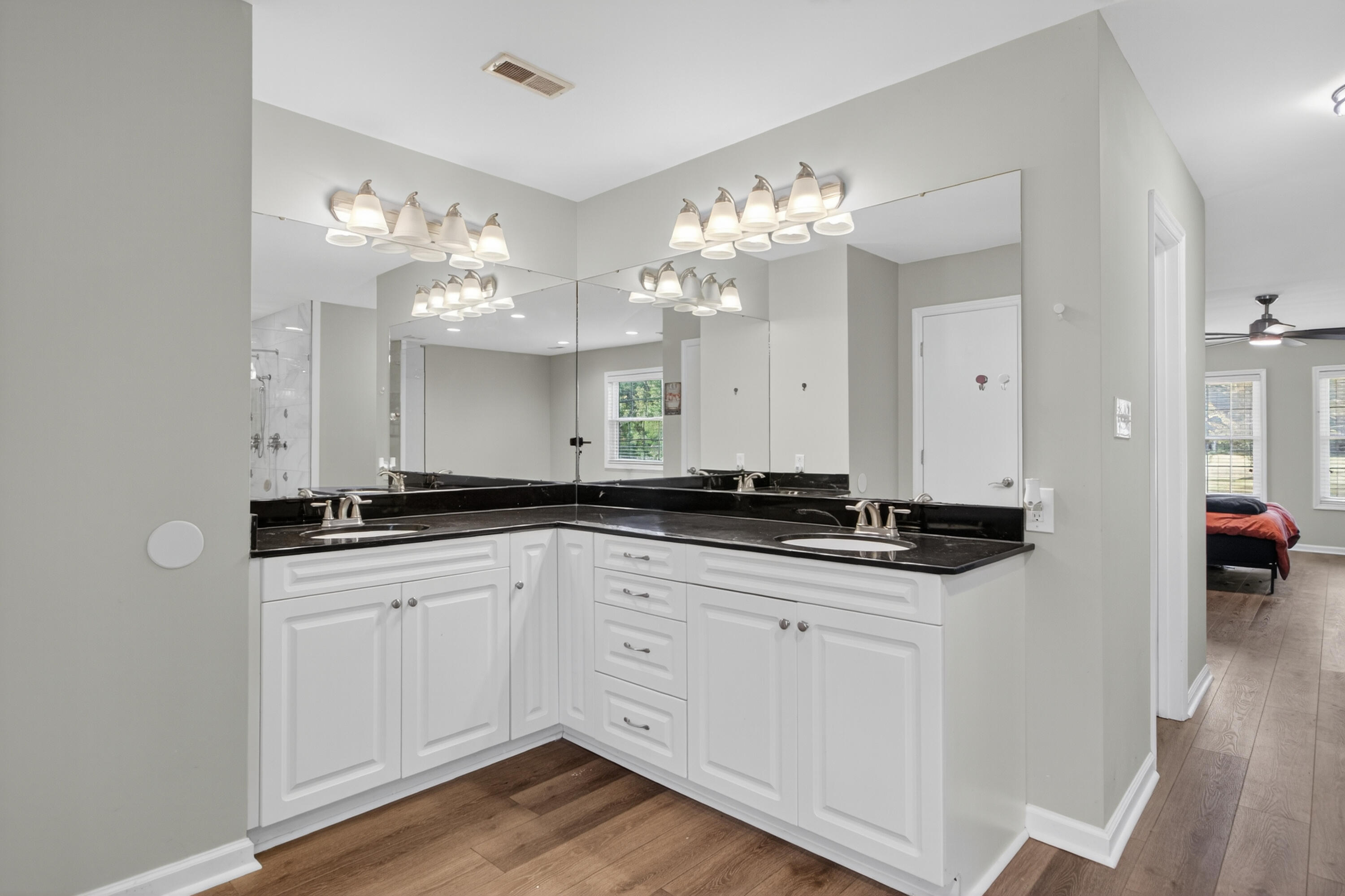Saint George, South Carolina, 29477, United States, 4 Bedrooms Bedrooms, ,3 BathroomsBathrooms,Residential,For Sale,1939883