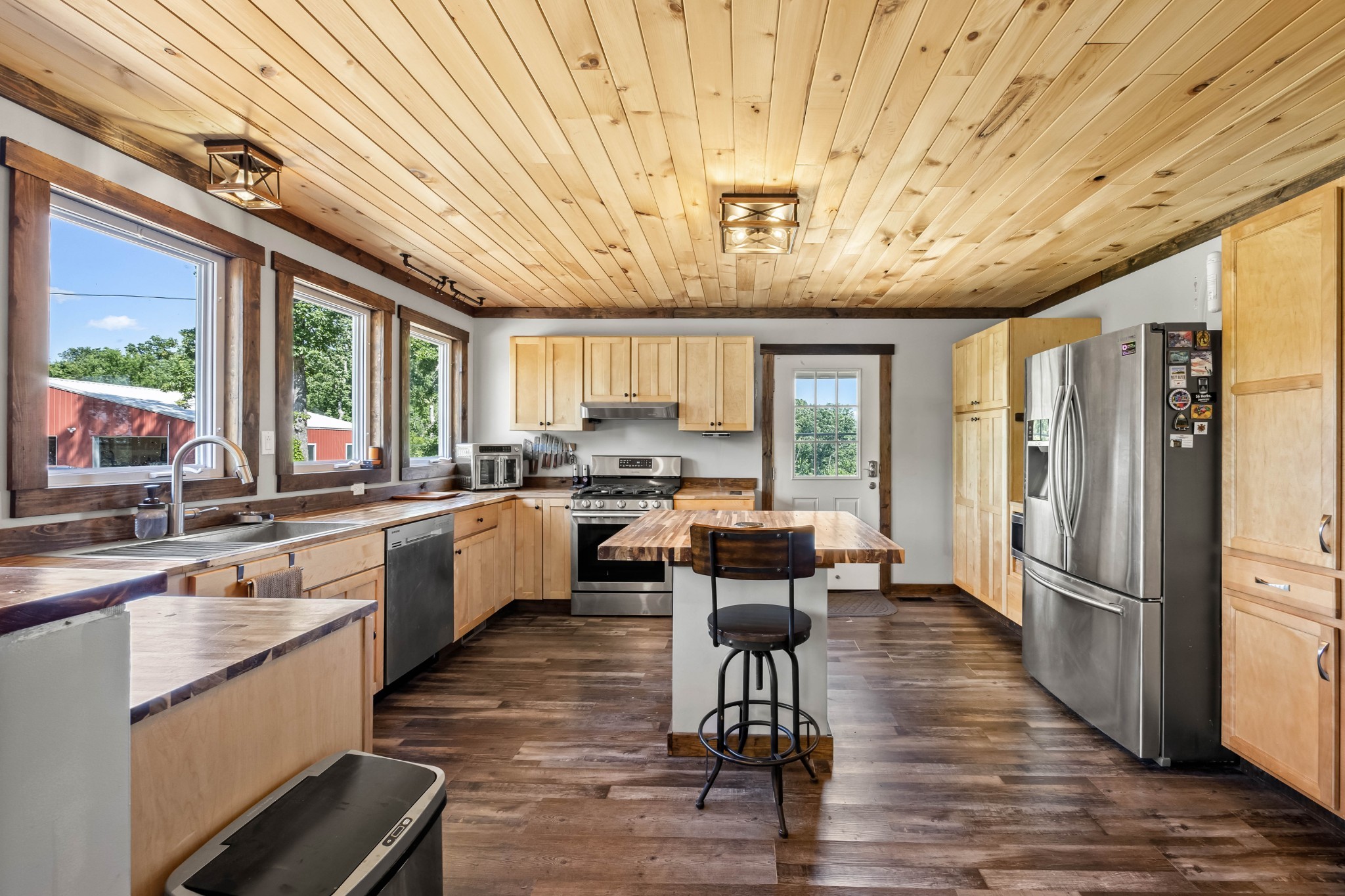 Dover, Tennessee, 37058, United States, 2 Bedrooms Bedrooms, ,2 BathroomsBathrooms,Residential,For Sale,2007547