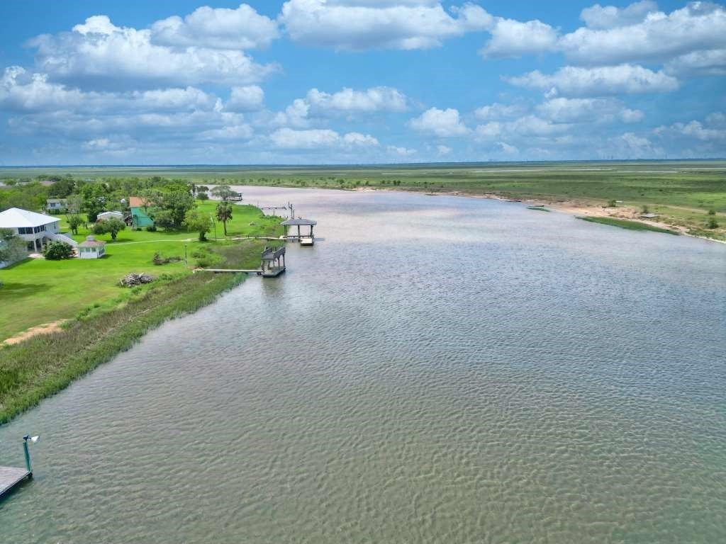 Brazoria, Texas, 77422, United States, 4 Bedrooms Bedrooms, ,3 BathroomsBathrooms,Residential,For Sale,1935189