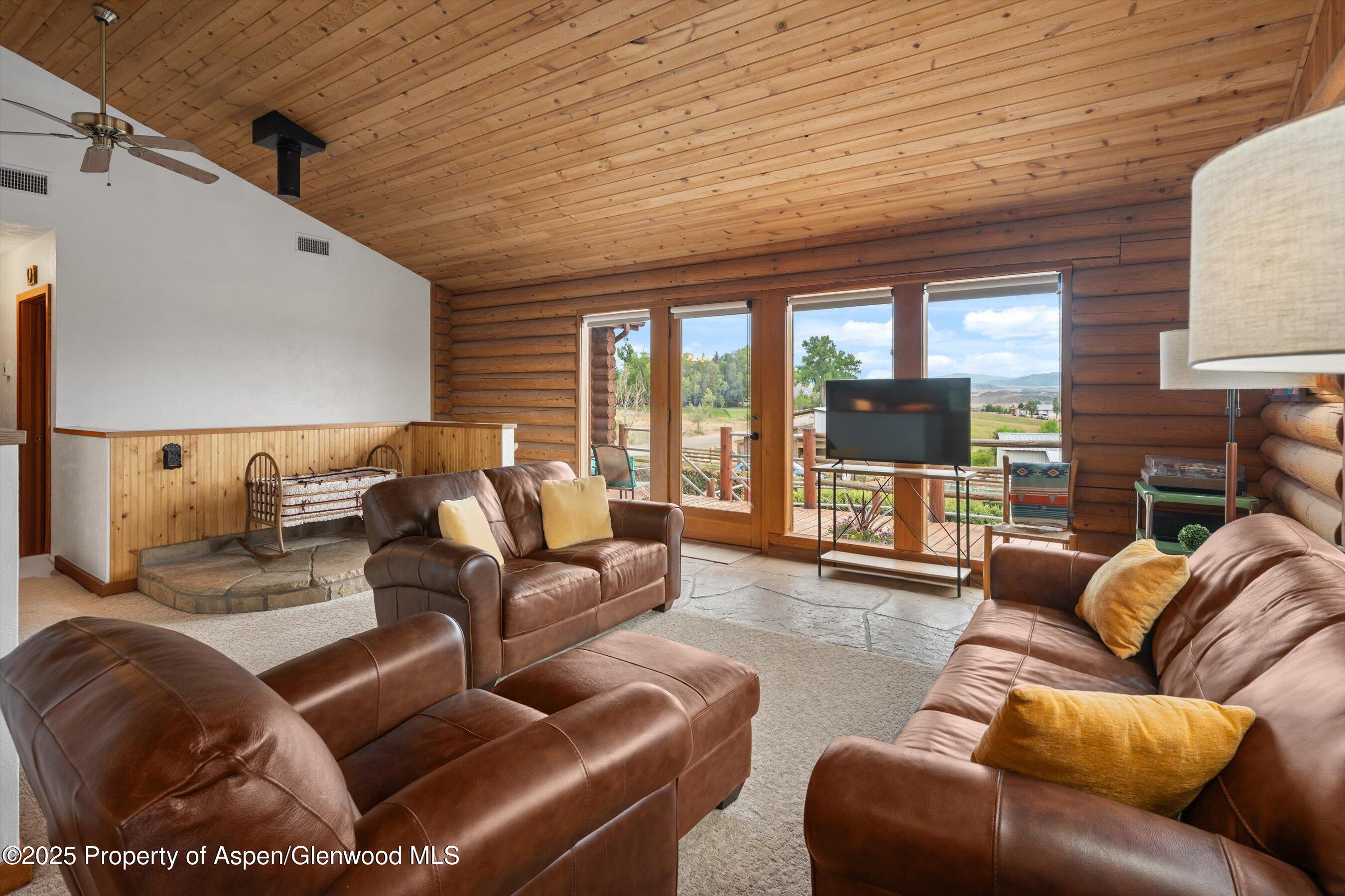 Silt, Colorado, 81652, United States, 3 Bedrooms Bedrooms, ,2 BathroomsBathrooms,Residential,For Sale,1901039