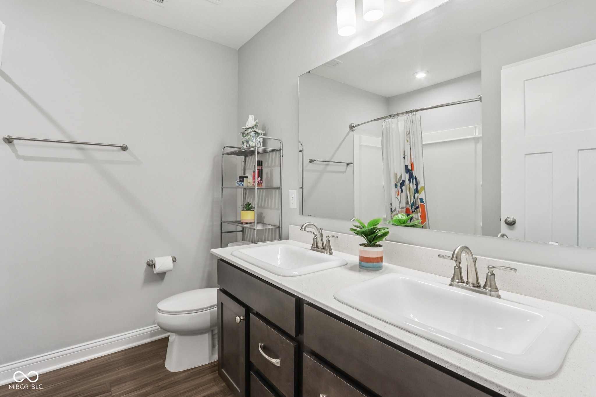 Mccordsville, Indiana, 46055, United States, 4 Bedrooms Bedrooms, ,3 BathroomsBathrooms,Residential,For Sale,1974771