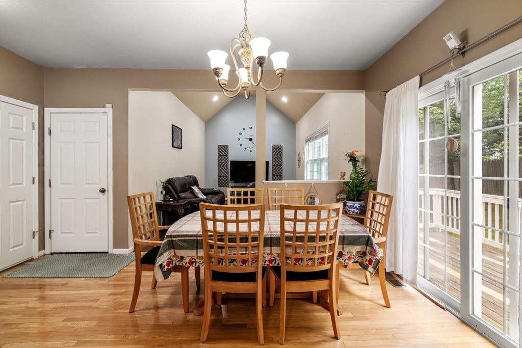 Chelmsford, Massachusetts, 01824, United States, 4 Bedrooms Bedrooms, ,3 BathroomsBathrooms,Residential,For Sale,1940334