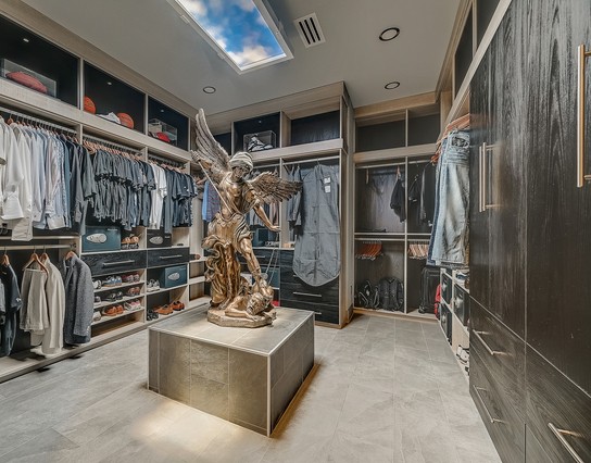 Carmel, Indiana, 46032, United States, 3 Bedrooms Bedrooms, ,4 BathroomsBathrooms,Residential,For Sale,2000560