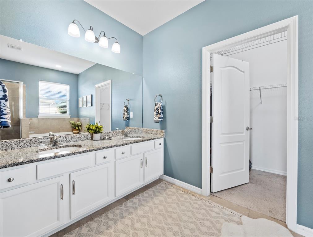 Sarasota, Florida, 34241, United States, 5 Bedrooms Bedrooms, ,3 BathroomsBathrooms,Residential,For Sale,1898457