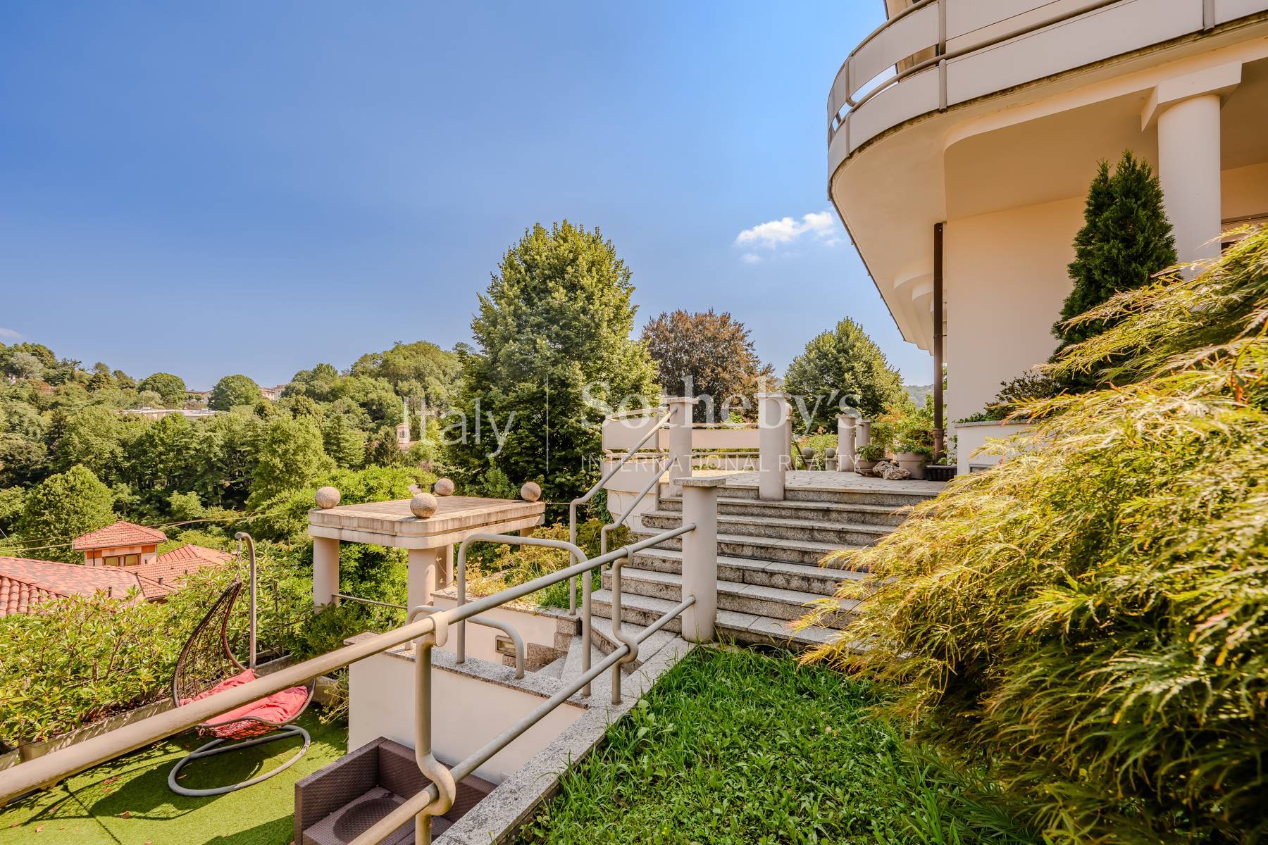  Exclusive Villa with Garden on Turin