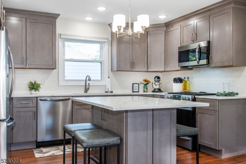 Clifton City, New Jersey, 07012, United States, 4 Bedrooms Bedrooms, ,2 BathroomsBathrooms,Residential,For Sale,1940862