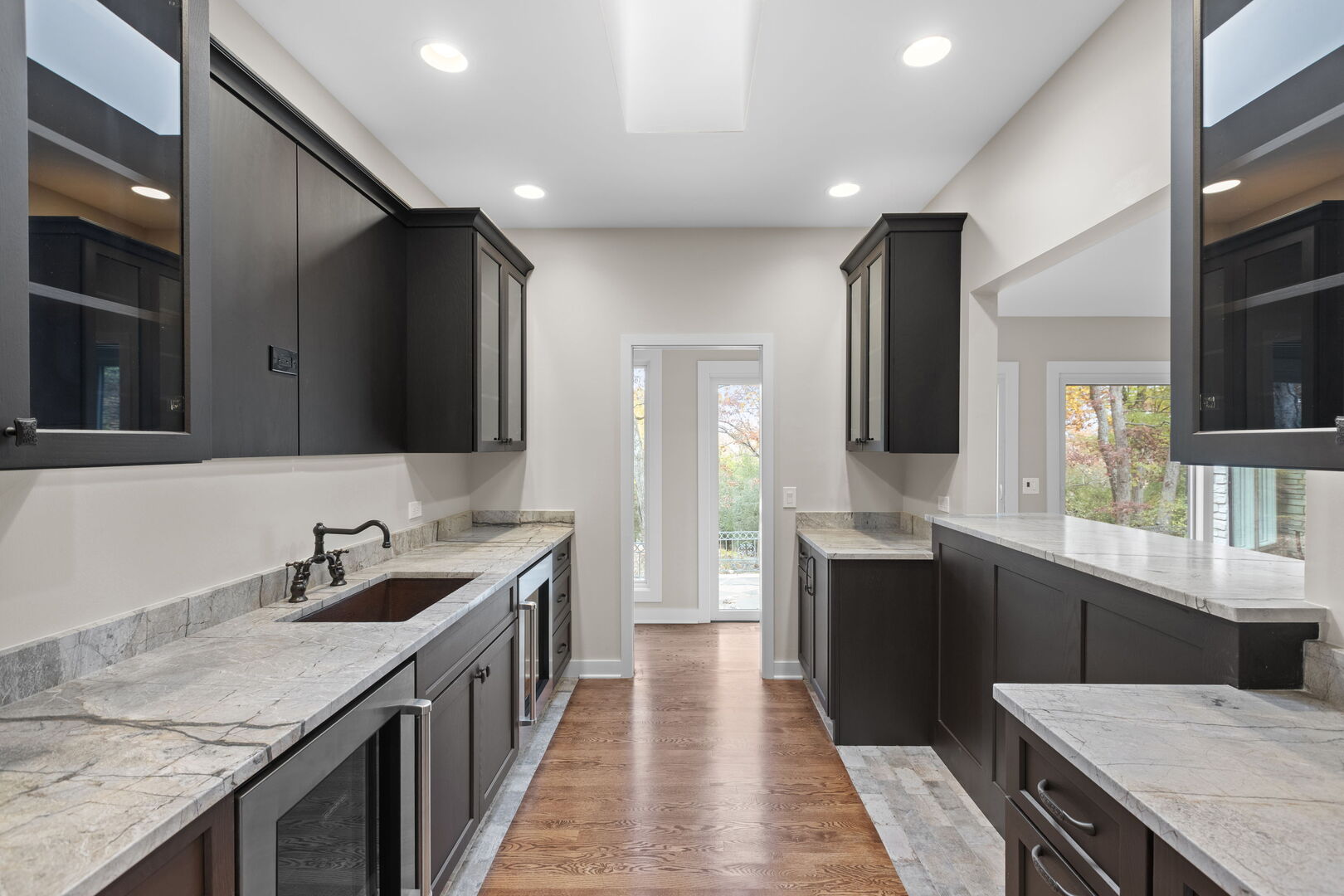 Barrington Hills, Illinois, 60010, United States, 4 Bedrooms Bedrooms, ,6 BathroomsBathrooms,Residential,For Sale,1989014