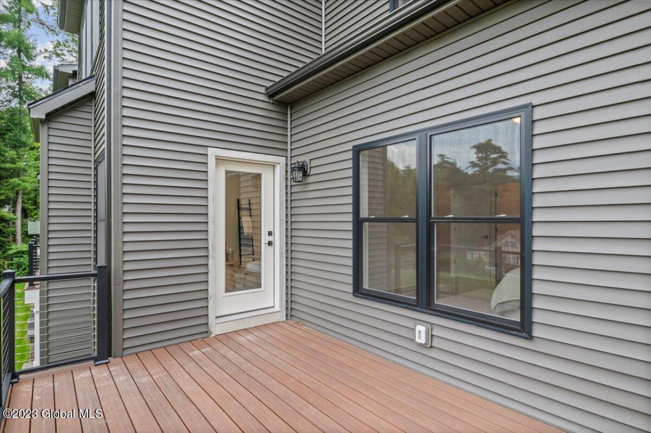 Lake George, New York, 12845, United States, 3 Bedrooms Bedrooms, ,3 BathroomsBathrooms,Residential,For Sale,1903586