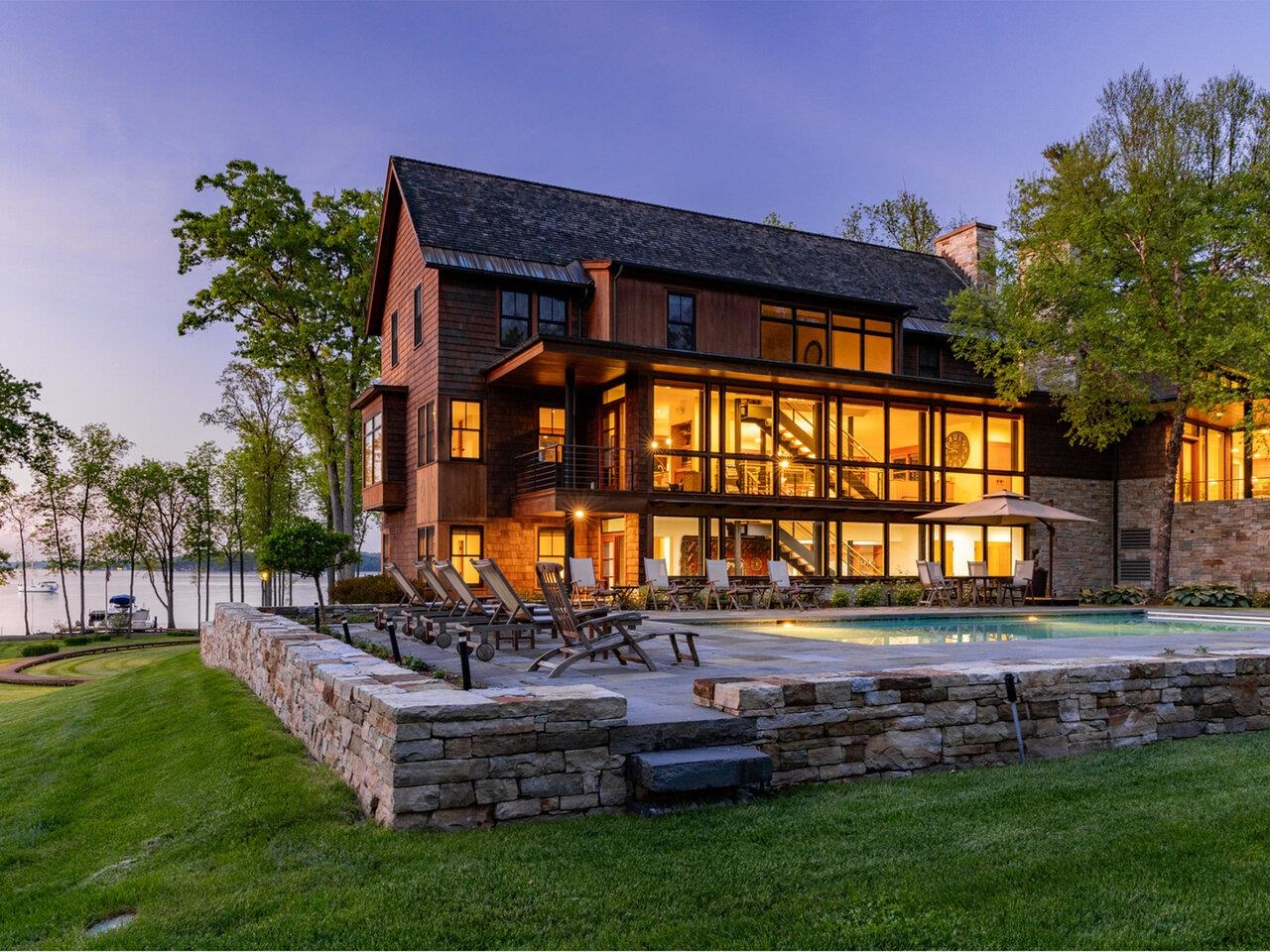 Shelburne, Vermont, 05482, United States, 4 Bedrooms Bedrooms, ,5 BathroomsBathrooms,Residential,For Sale,1857378