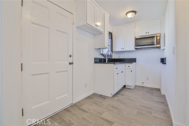 Los Angeles, California, 90047, United States, 5 Bedrooms Bedrooms, ,Residential,For Sale,2009243