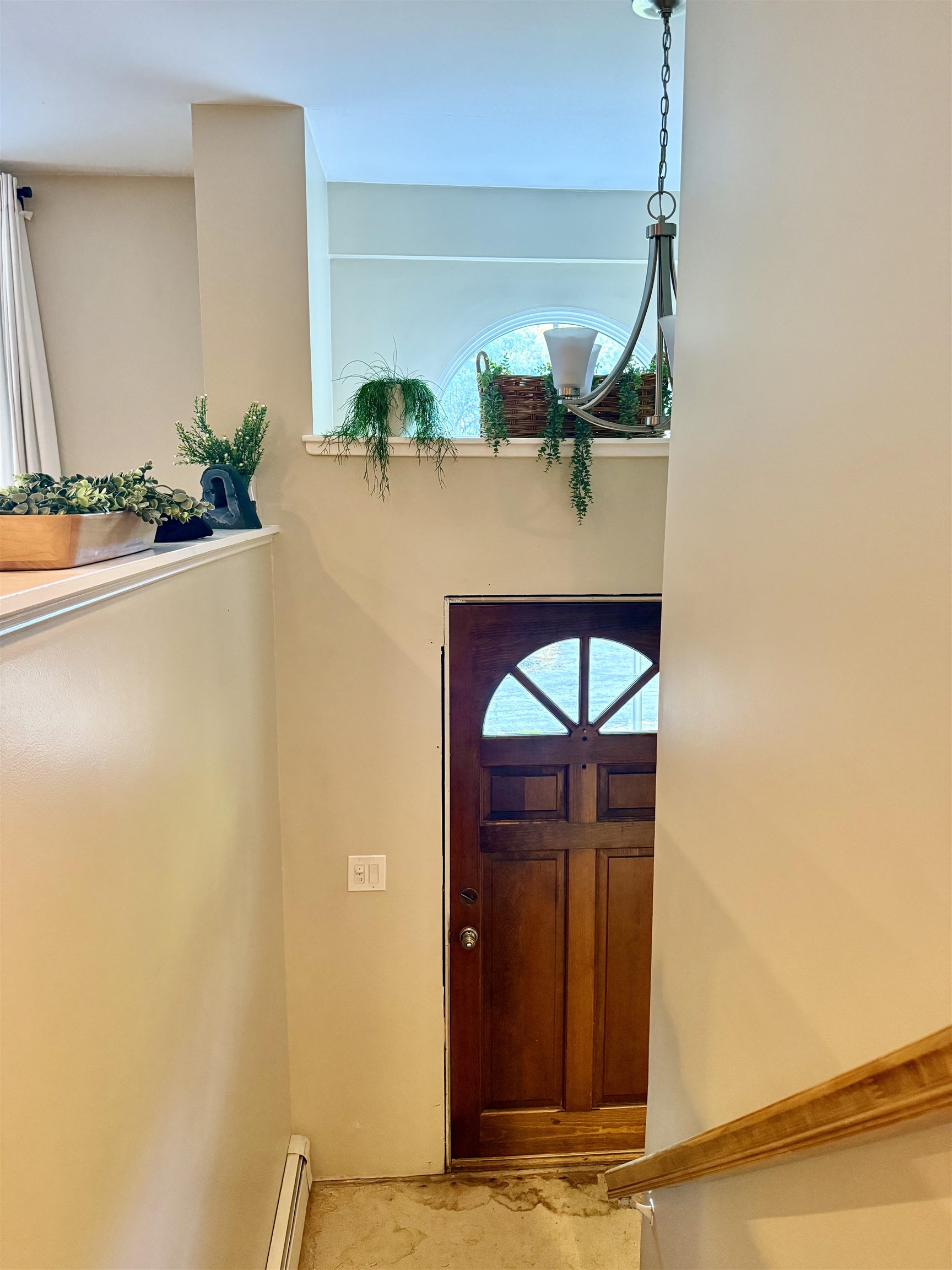 Newton, New Hampshire, 03858, United States, 3 Bedrooms Bedrooms, ,2 BathroomsBathrooms,Residential,For Sale,1981448